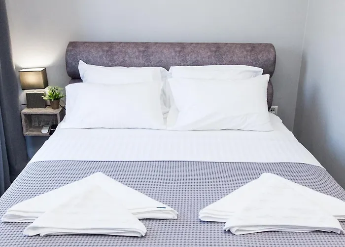Elegant Rooms